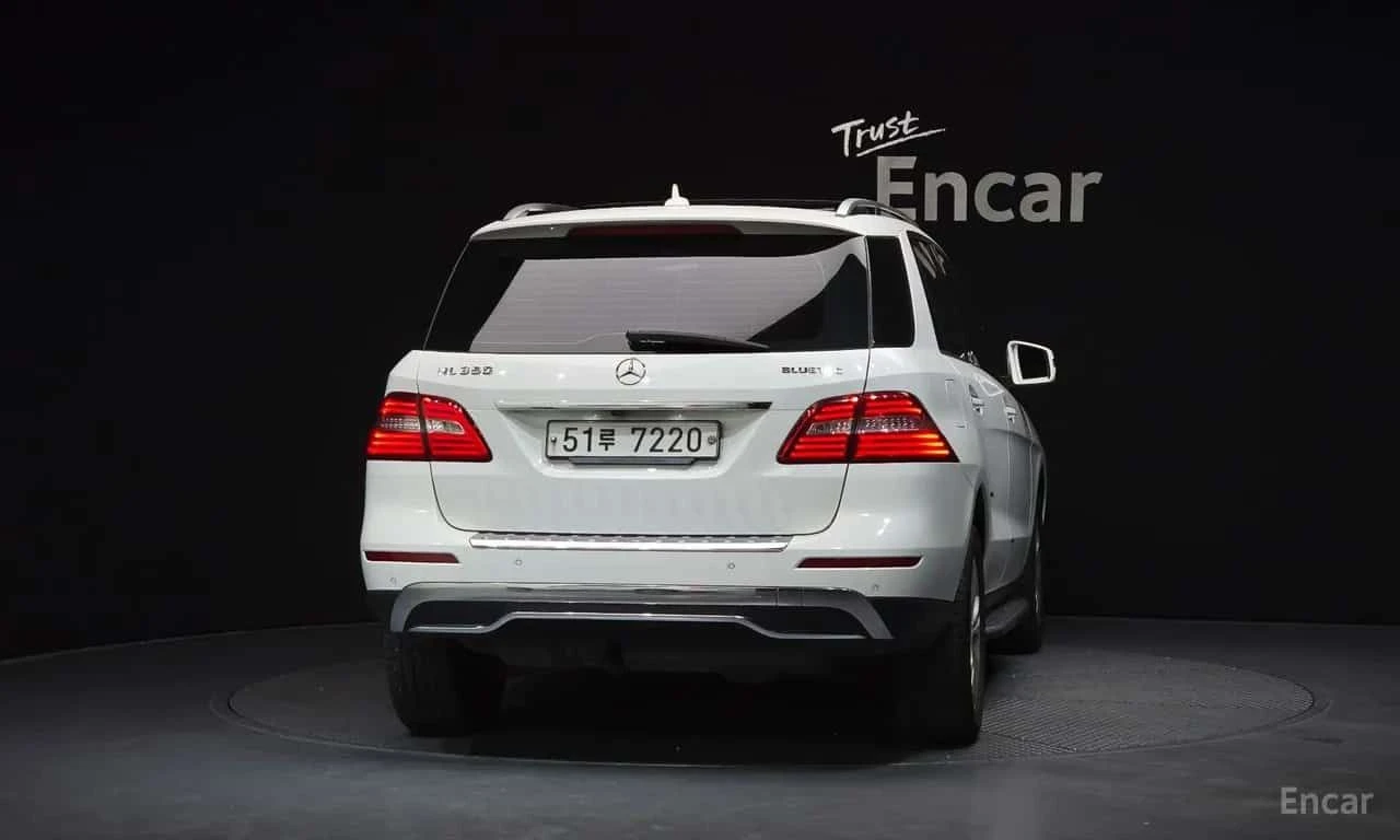 Mercedes-Benz ML 350 * ML350 BlueTEC 4MATIC * ЦЕНА ДО БГ, снимка 4 - Автомобили и джипове - 55630016