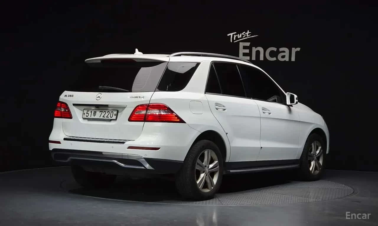 Mercedes-Benz ML 350 * ML350 BlueTEC 4MATIC * ЦЕНА ДО БГ, снимка 2 - Автомобили и джипове - 55630016