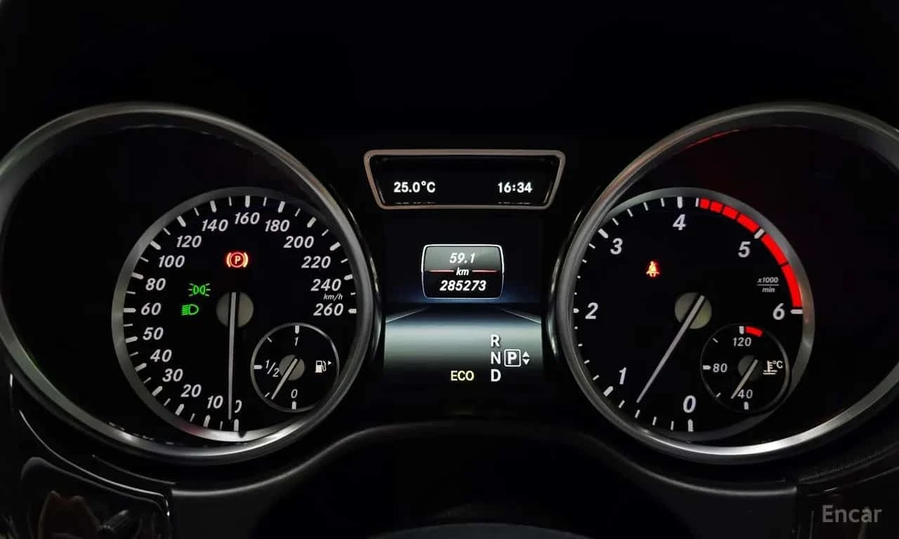 Mercedes-Benz ML 350 * ML350 BlueTEC 4MATIC * ЦЕНА ДО БГ, снимка 8 - Автомобили и джипове - 55630016
