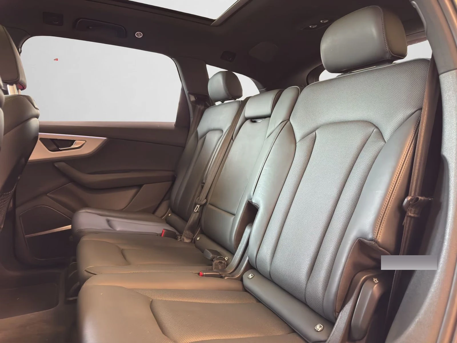 Audi Q7 50TDI/286HP/S-LINE/PANO/360/HUD/KLESS/776z, снимка 12 - Автомобили и джипове - 55690597