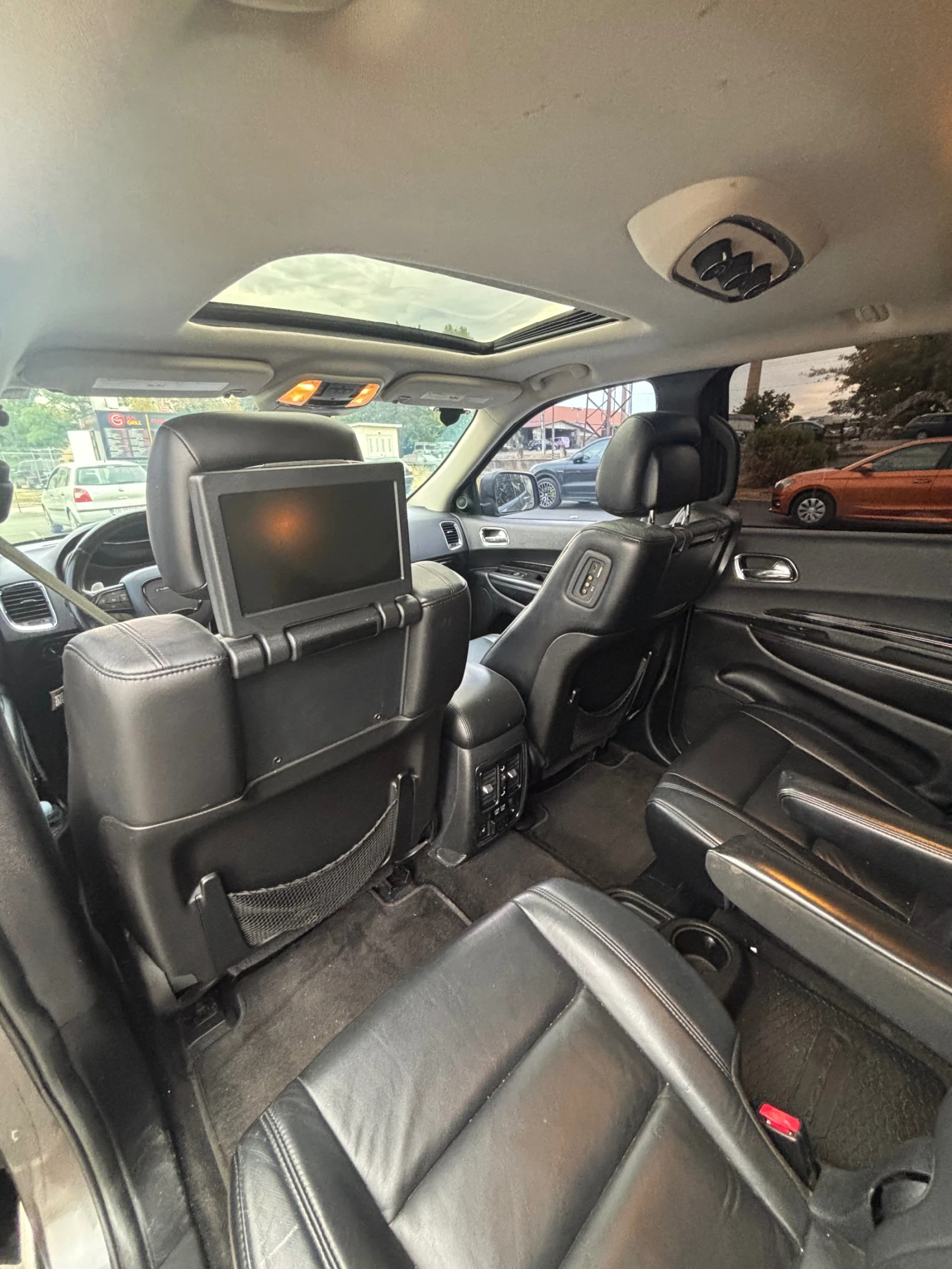 Dodge Durango, снимка 12 - Автомобили и джипове - 56166752