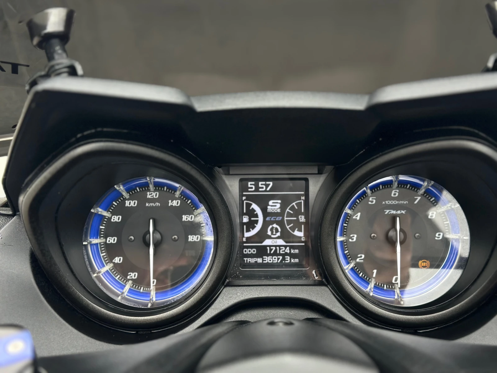 Yamaha T-max 560icc FULL LED ABS-TRACTION-J.COSTA-MIVV - изображение 10