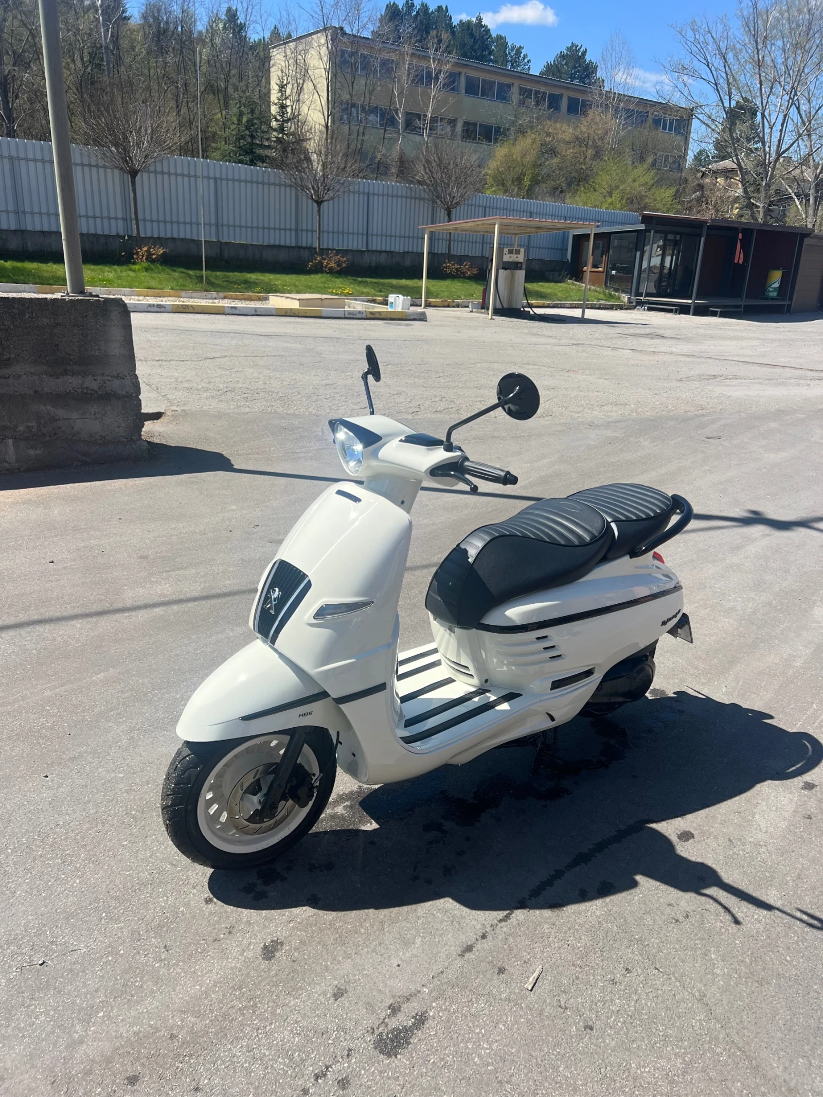 Peugeot Django 125