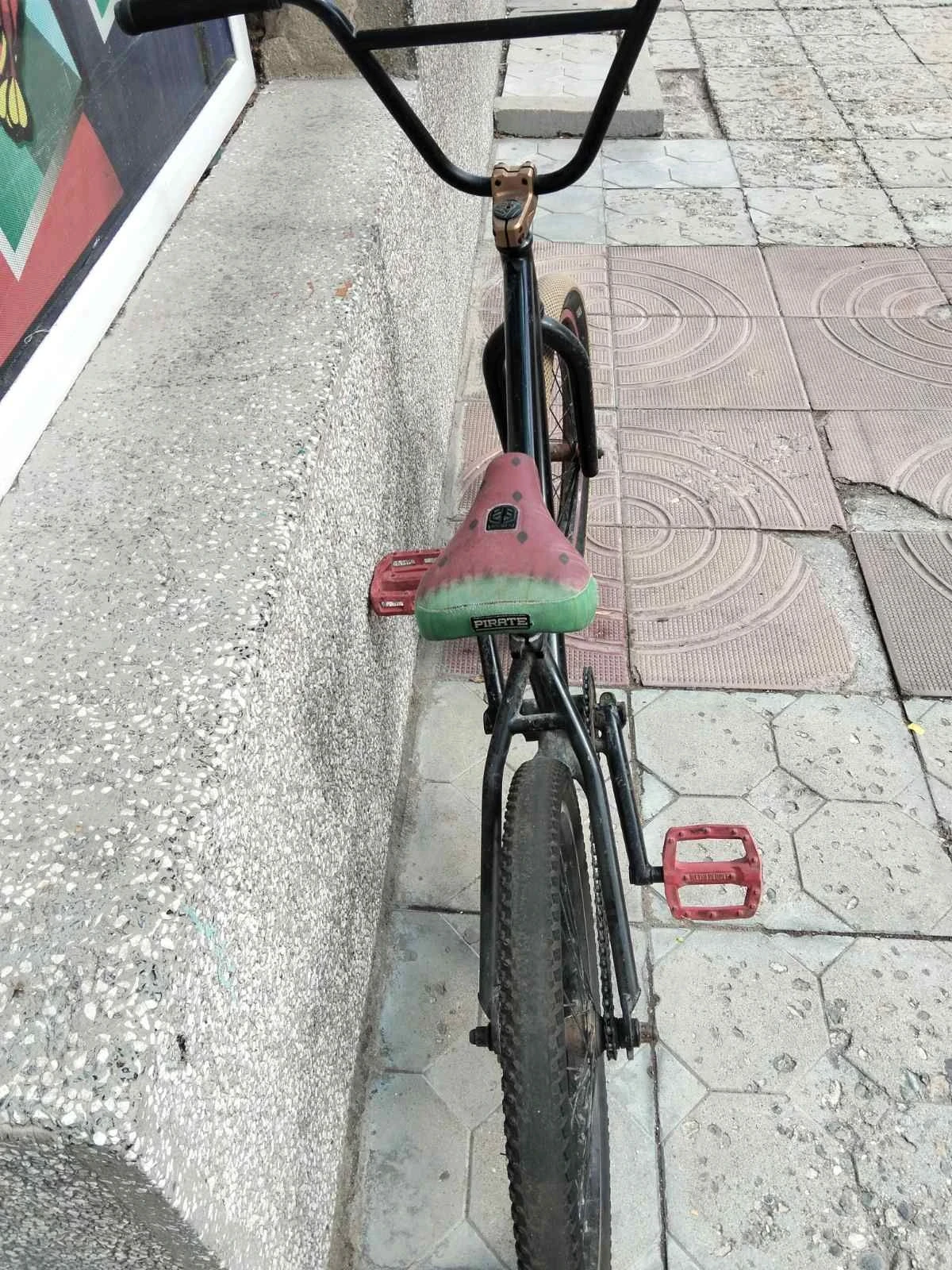 ������� KHE | Mobile.bg � ����������� 5