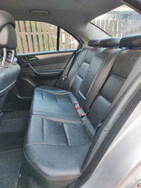 Mercedes-Benz C 220, снимка 4