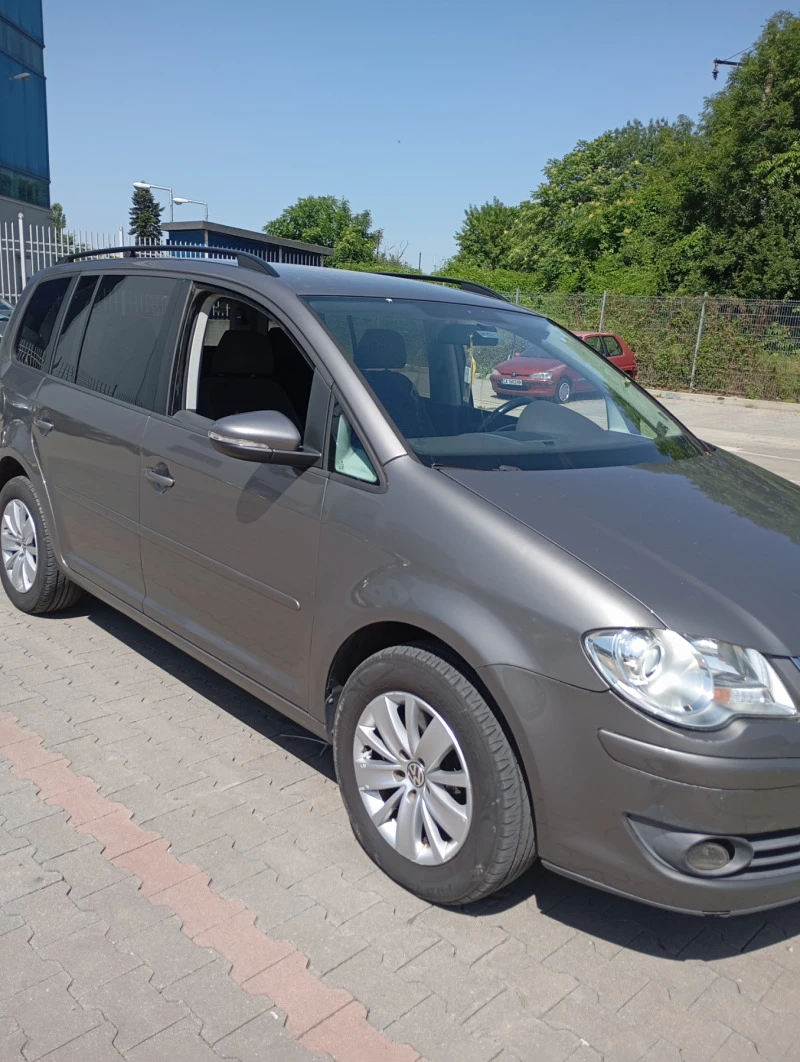 VW Touran, снимка 2 - Автомобили и джипове - 46157942