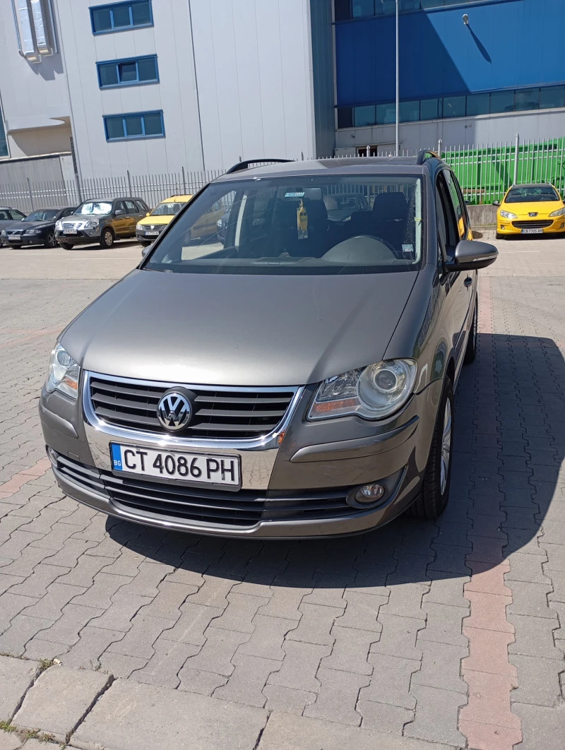 VW Touran, снимка 1 - Автомобили и джипове - 46157942