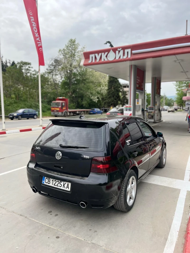 VW Golf 1.9 alh edition , снимка 8 - Автомобили и джипове - 47231831