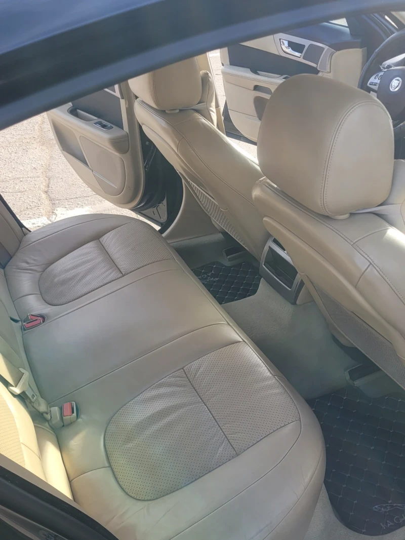 Jaguar Xf 2.7, снимка 10 - Автомобили и джипове - 47473398