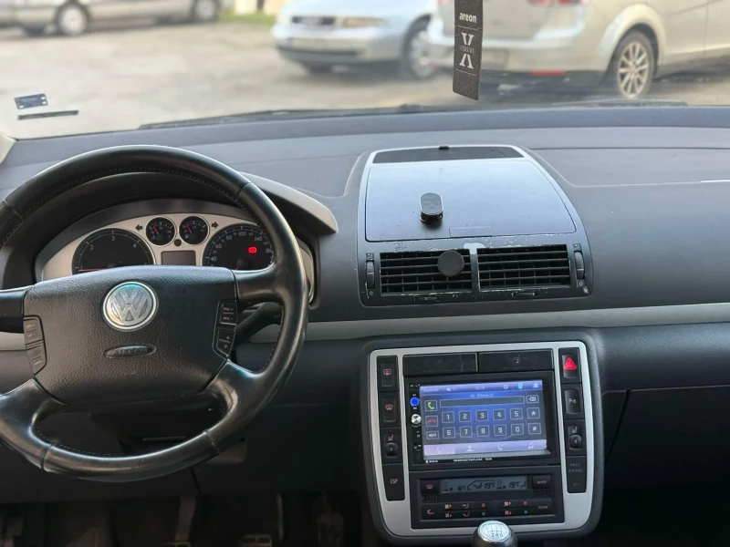 VW Sharan, снимка 6 - Автомобили и джипове - 49453779