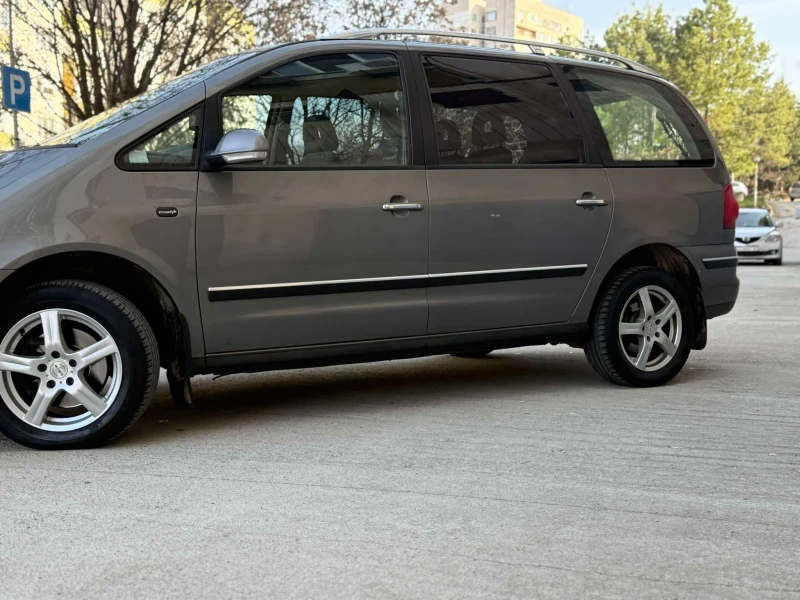 VW Sharan, снимка 2 - Автомобили и джипове - 49453779