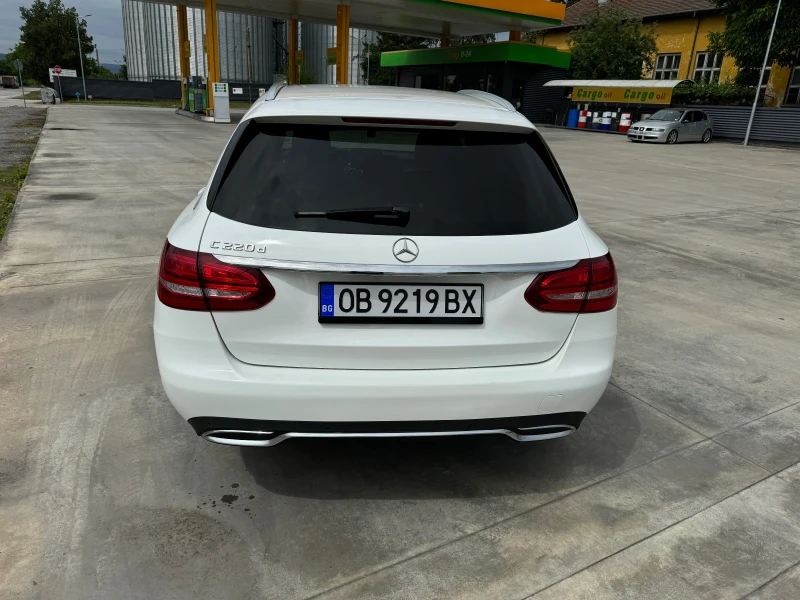 Mercedes-Benz C 220 2.2 D 9 G, снимка 6 - Автомобили и джипове - 49586381