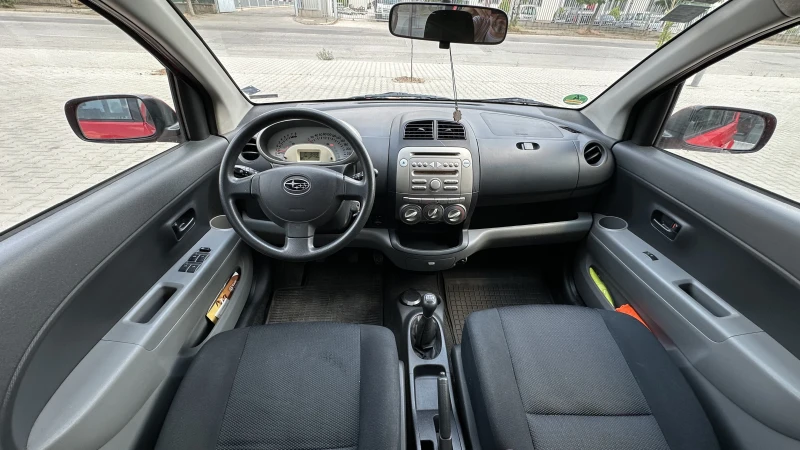 Subaru Justy 1.0i, снимка 12 - Автомобили и джипове - 51707249