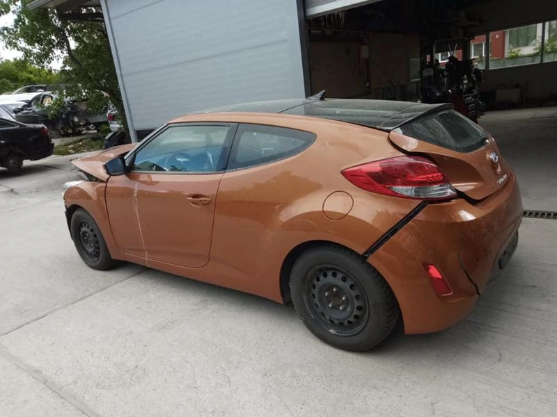 Hyundai Veloster  1.6i бензин - изображение 6