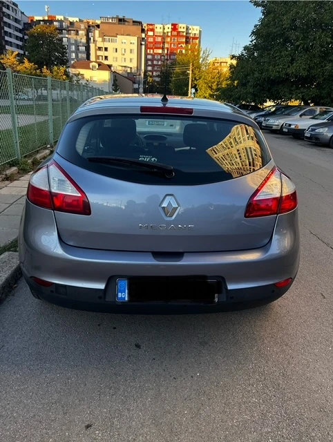 Renault Megane, снимка 13 - Автомобили и джипове - 47499326