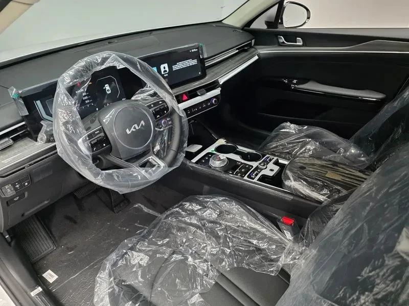 Kia K5, снимка 9 - Автомобили и джипове - 56690446