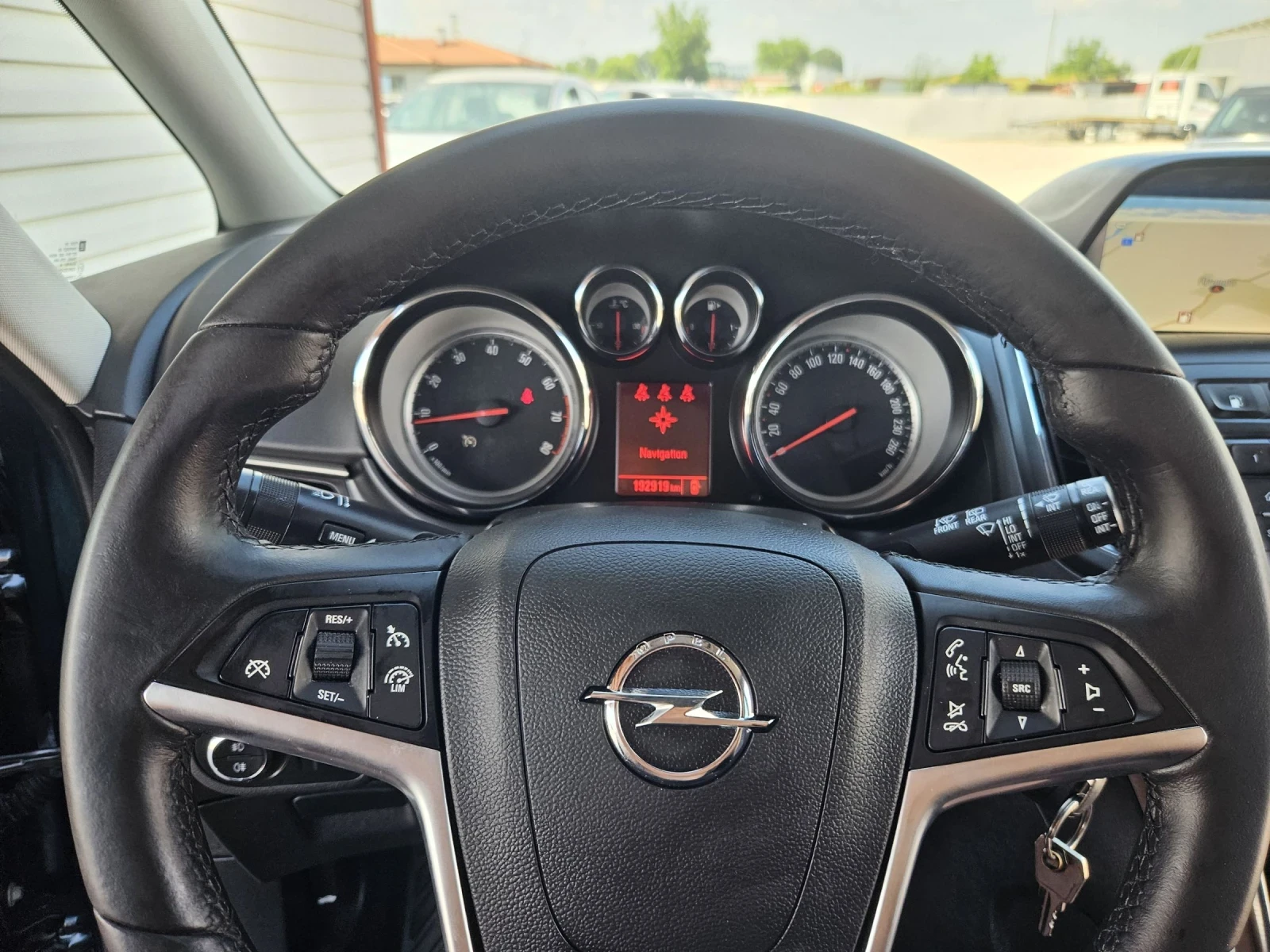 Opel Zafira 2br-1.6 eco em150ks-evro6B, снимка 13 - Автомобили и джипове - 50680631