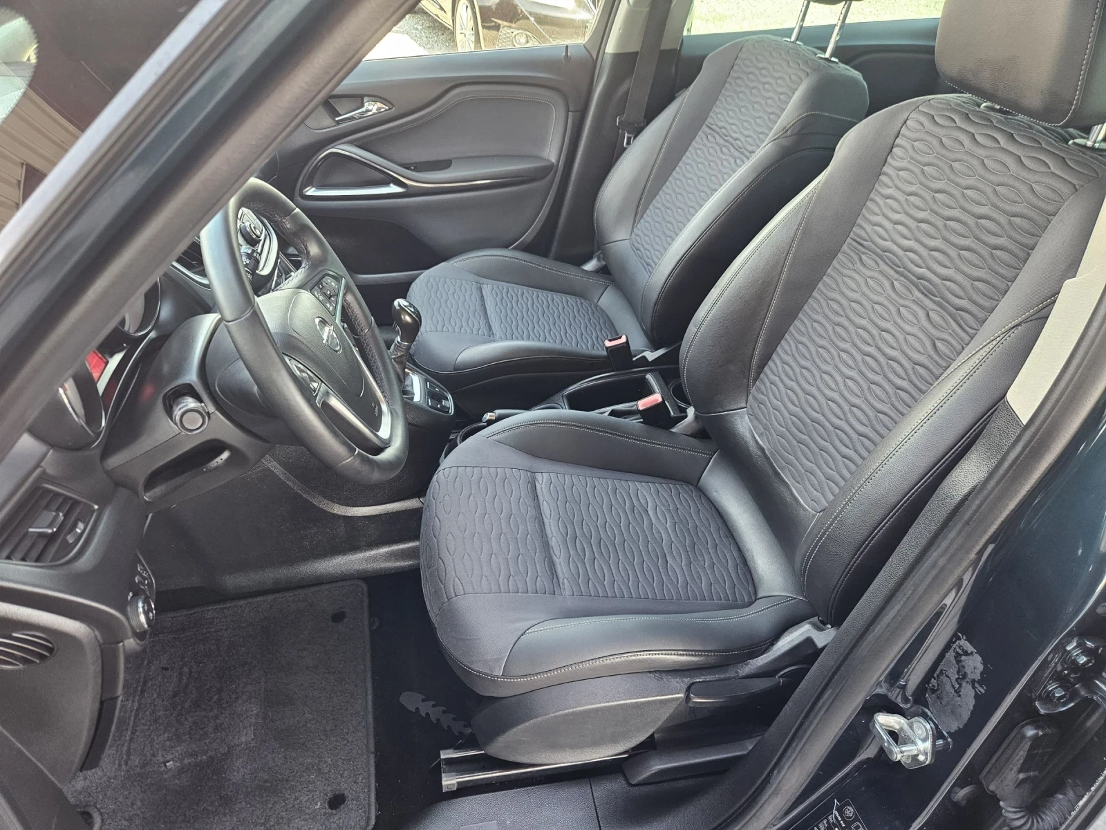 Opel Zafira 2br-1.6 eco em150ks-evro6B, снимка 8 - Автомобили и джипове - 50680631