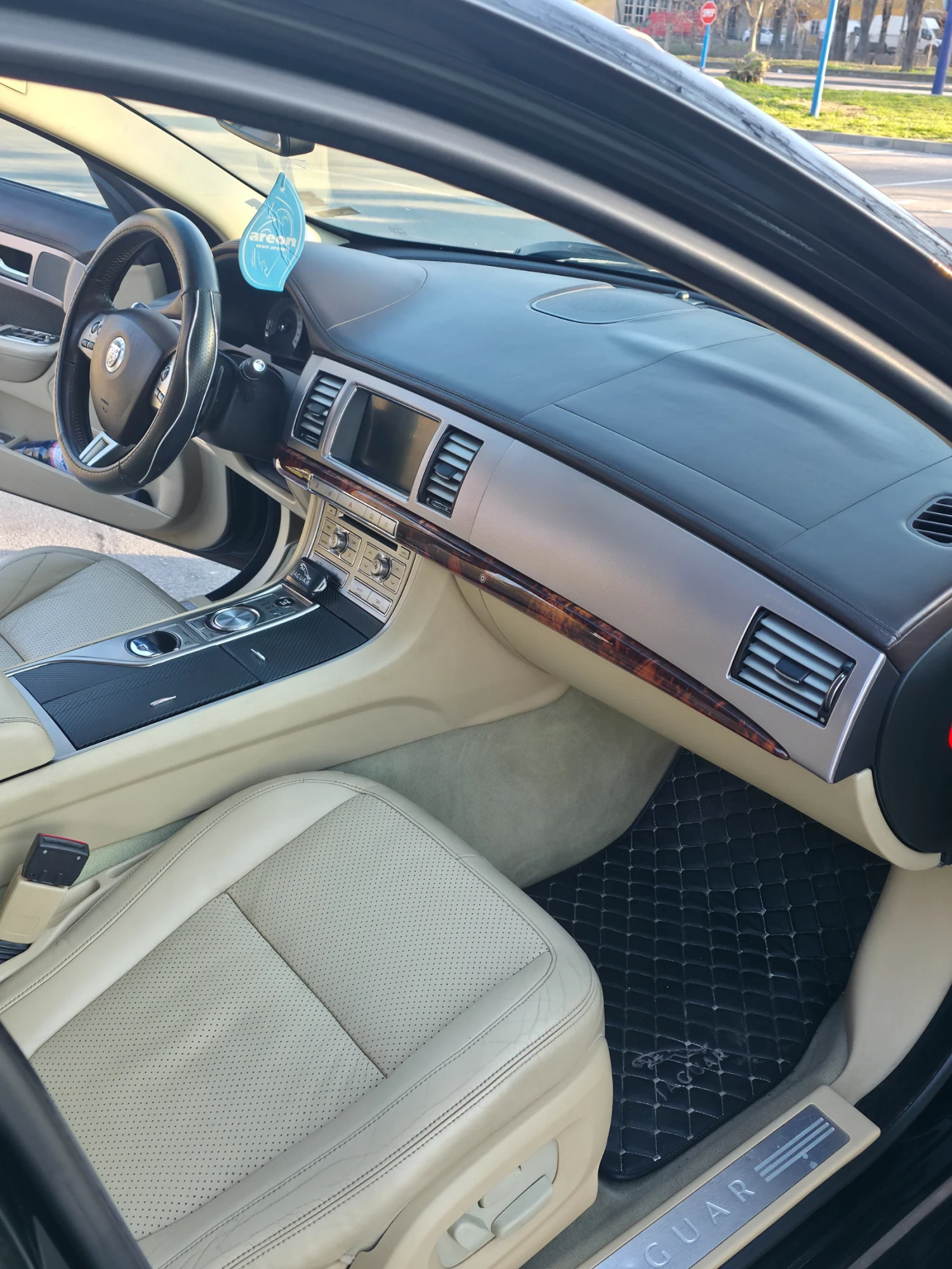 Jaguar Xf 2.7, снимка 9 - Автомобили и джипове - 47473398