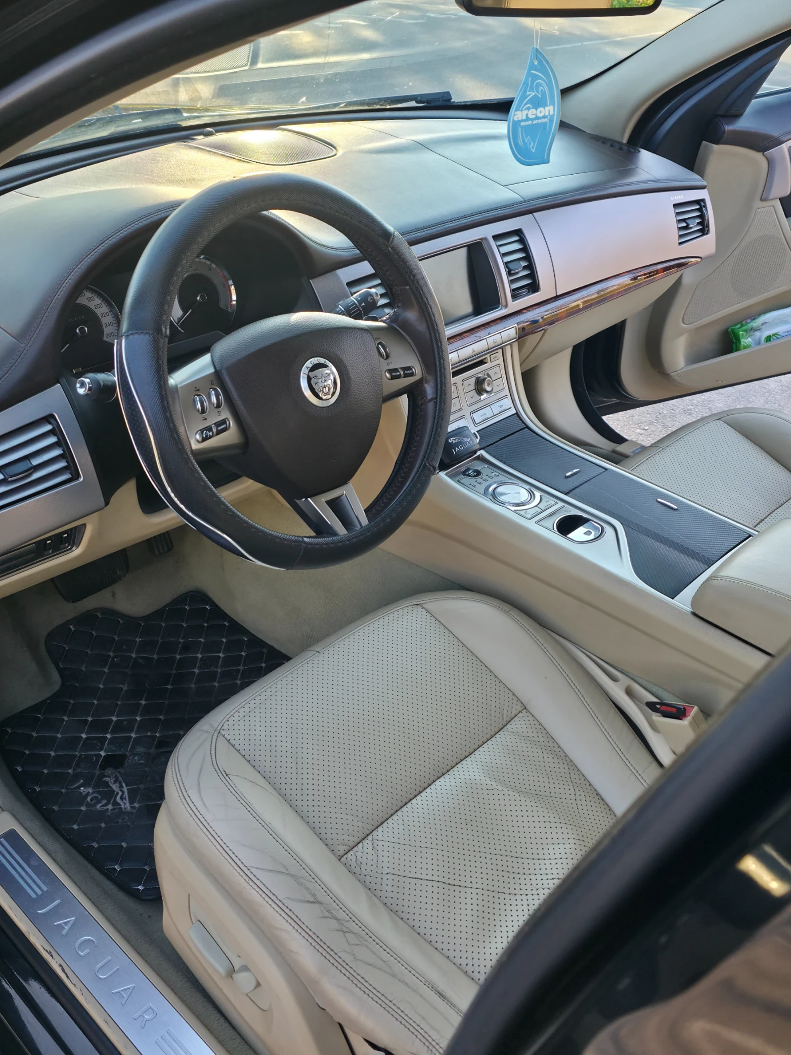 Jaguar Xf 2.7, снимка 8 - Автомобили и джипове - 47473398