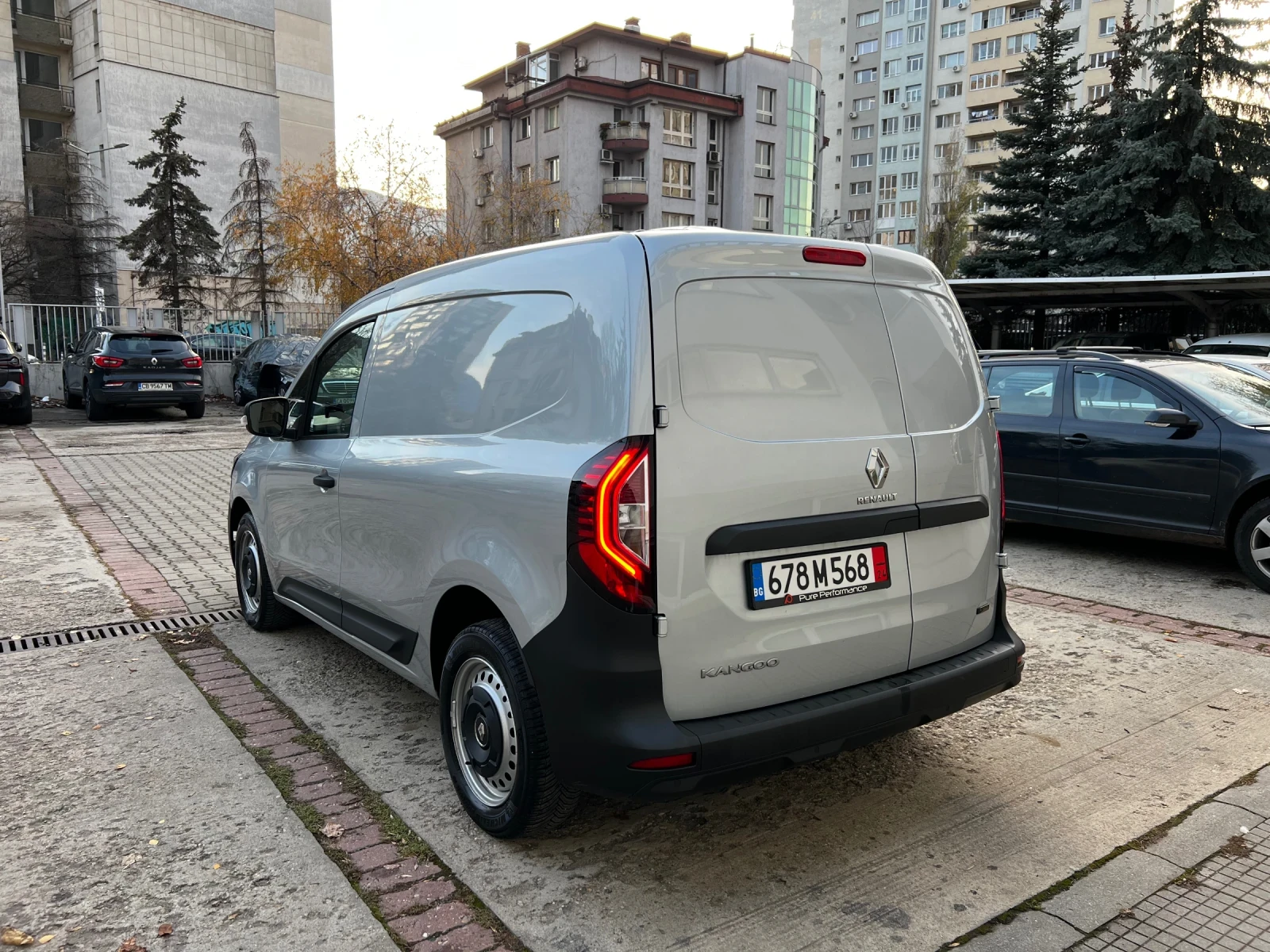Renault Kangoo E-Tech 50kw ГАРАНЦИЯ - изображение 5