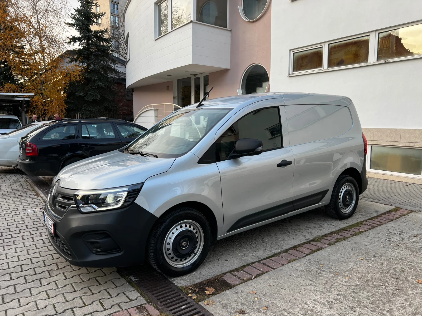 Renault Kangoo E-Tech 50kw ГАРАНЦИЯ - изображение 6