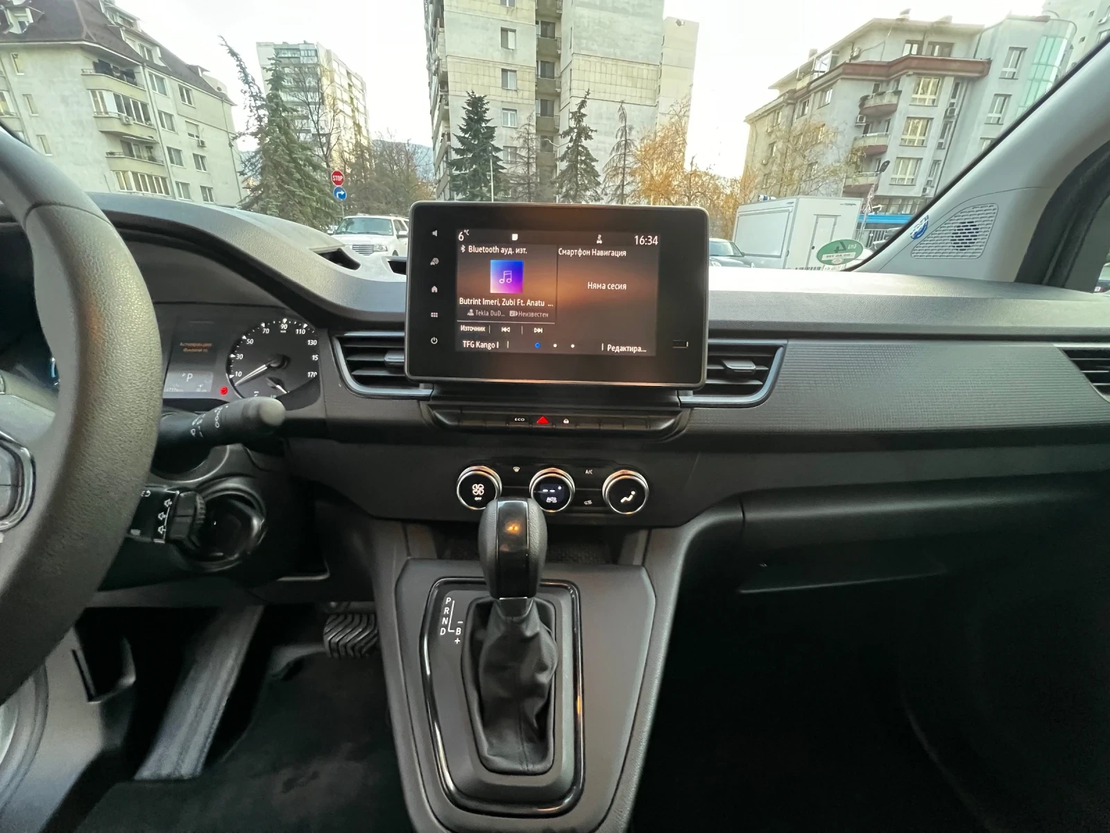 Renault Kangoo E-Tech 50kw ГАРАНЦИЯ - изображение 10