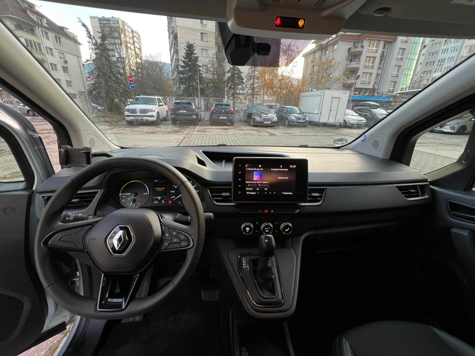 Renault Kangoo E-Tech 50kw ГАРАНЦИЯ - изображение 9