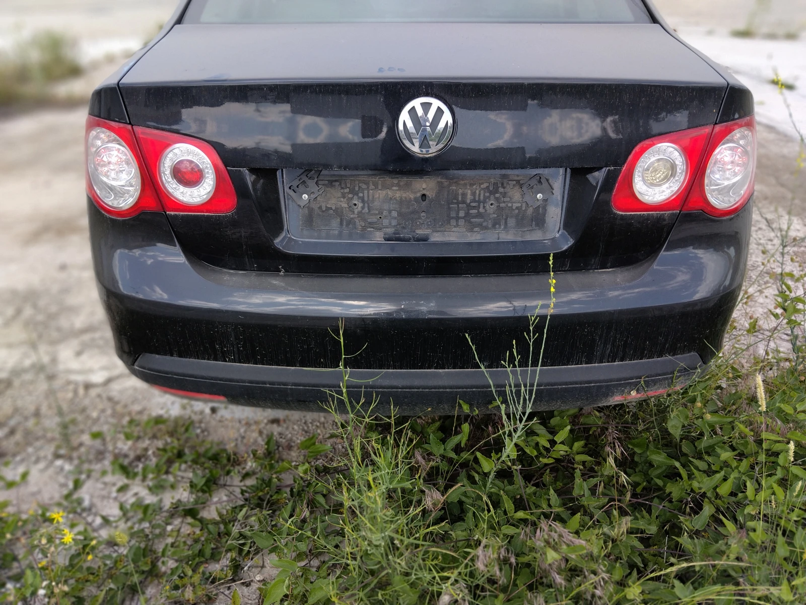 VW Jetta 1, 6i BSE - изображение 2