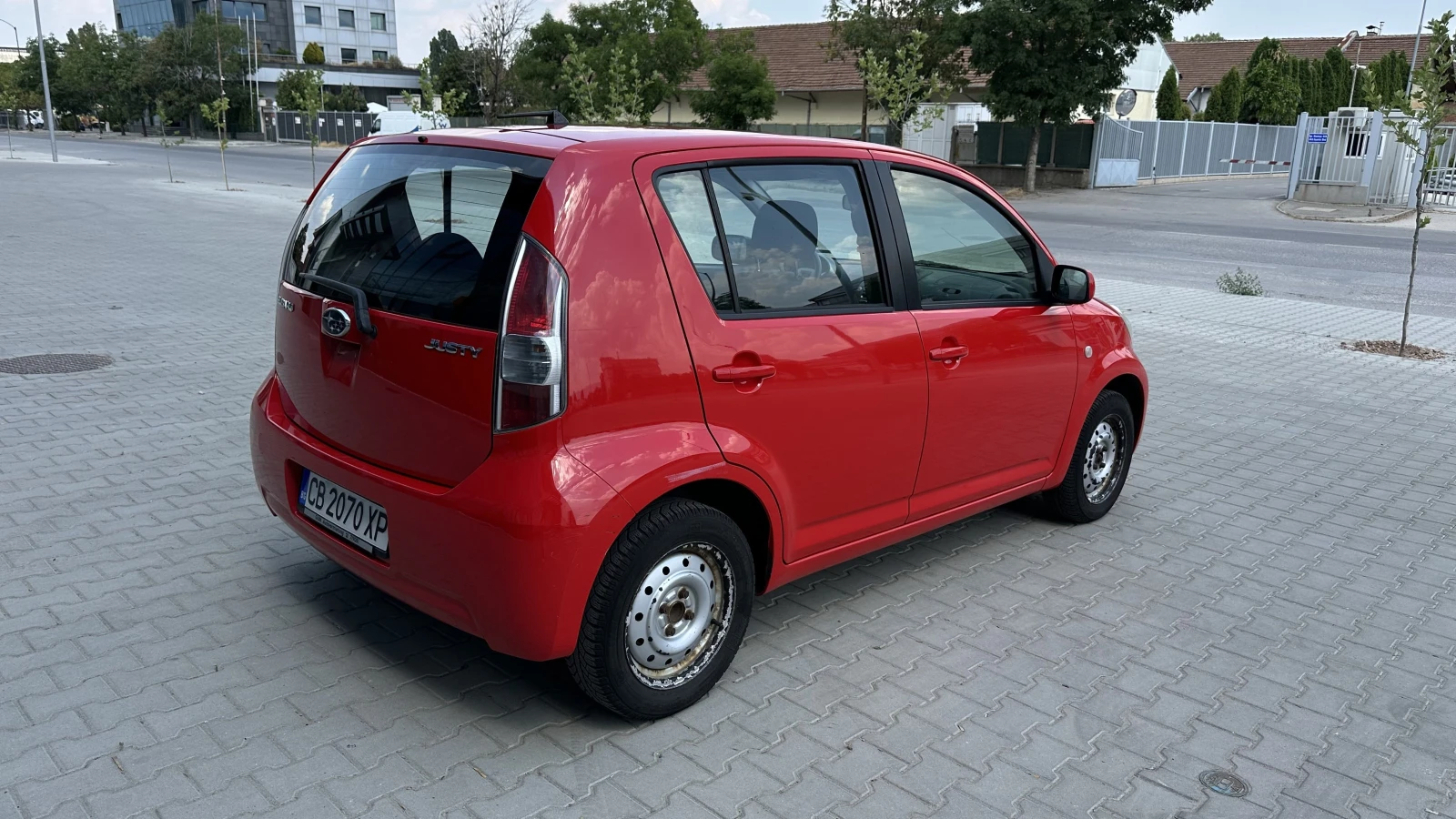Subaru Justy 1.0i - изображение 9