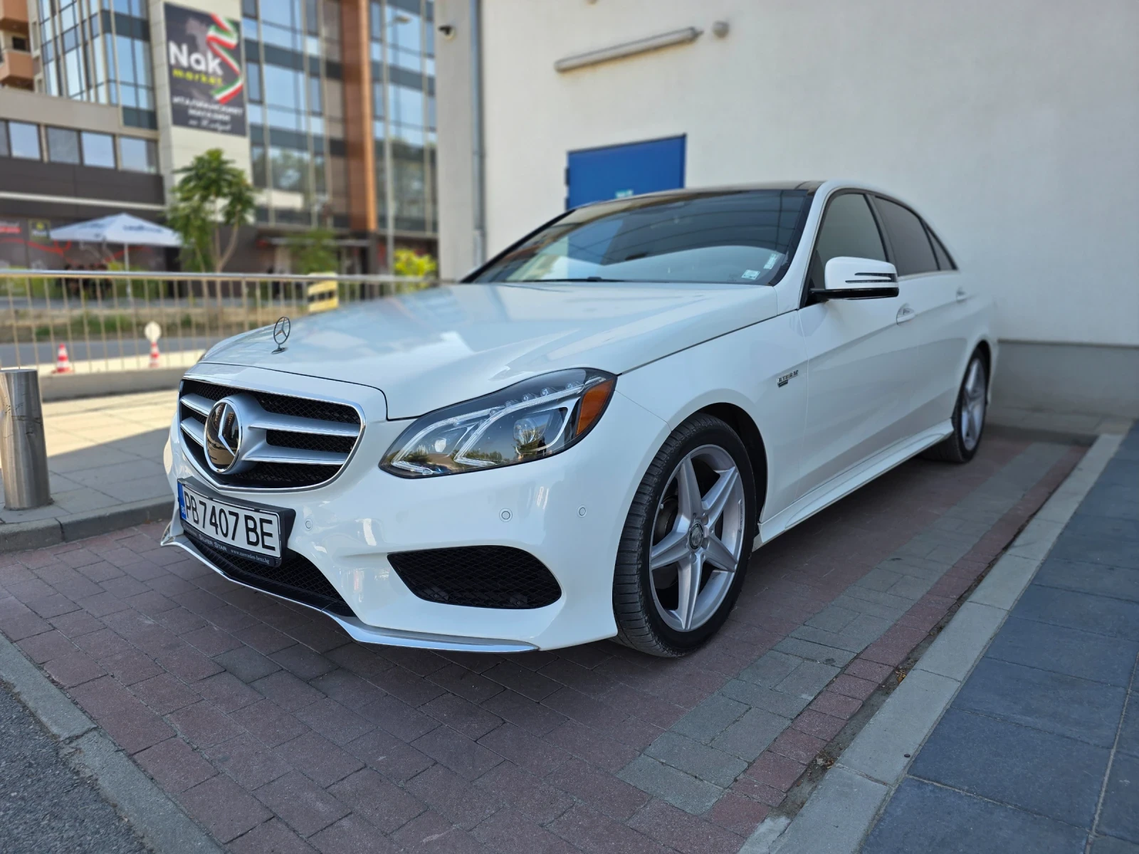 Mercedes-Benz E 400 AMG 4Matic Biturbo V6 - изображение 3