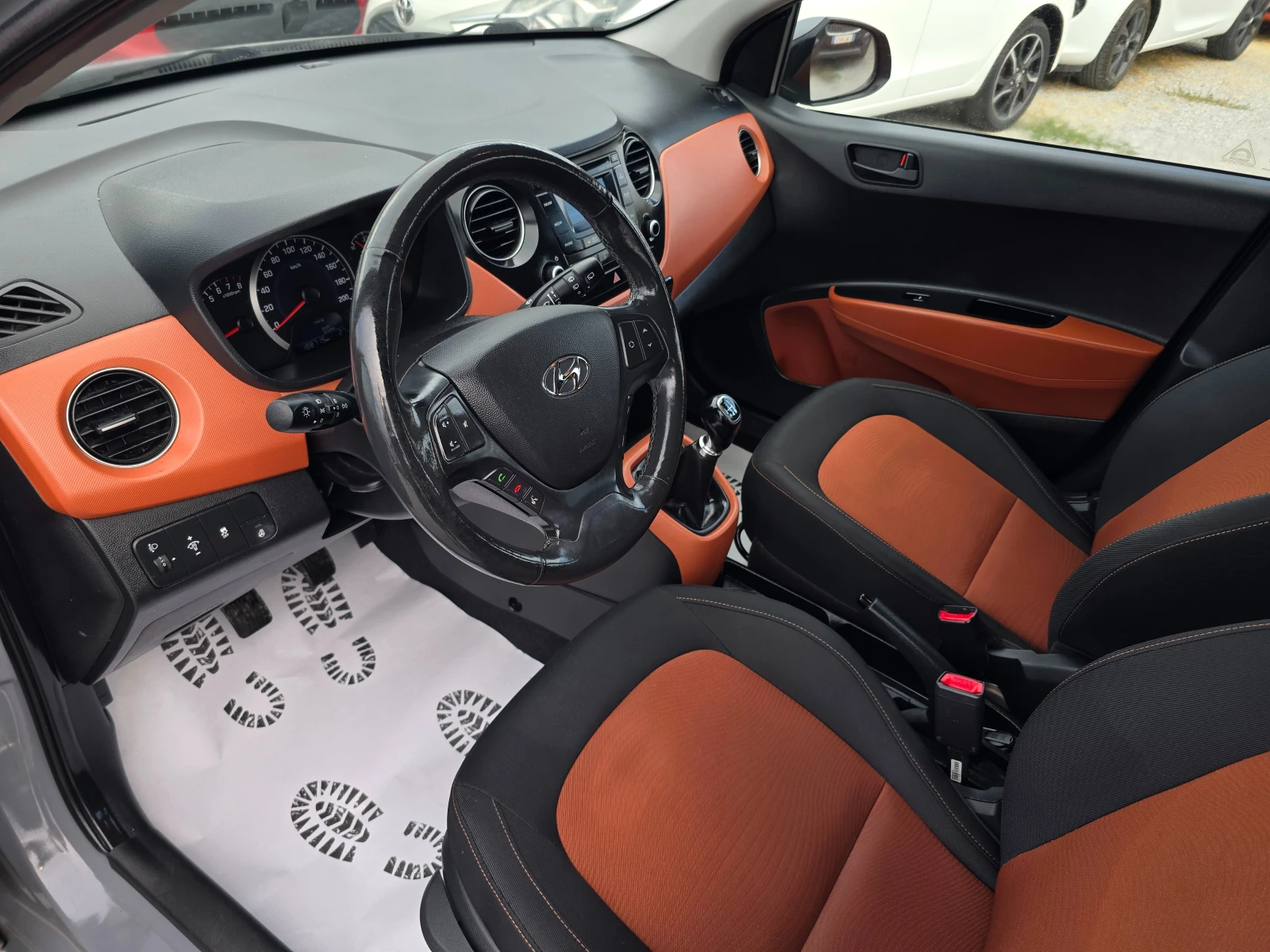 Hyundai I10 1.2i-87k.c-EURO5J-Intro Edition - изображение 9