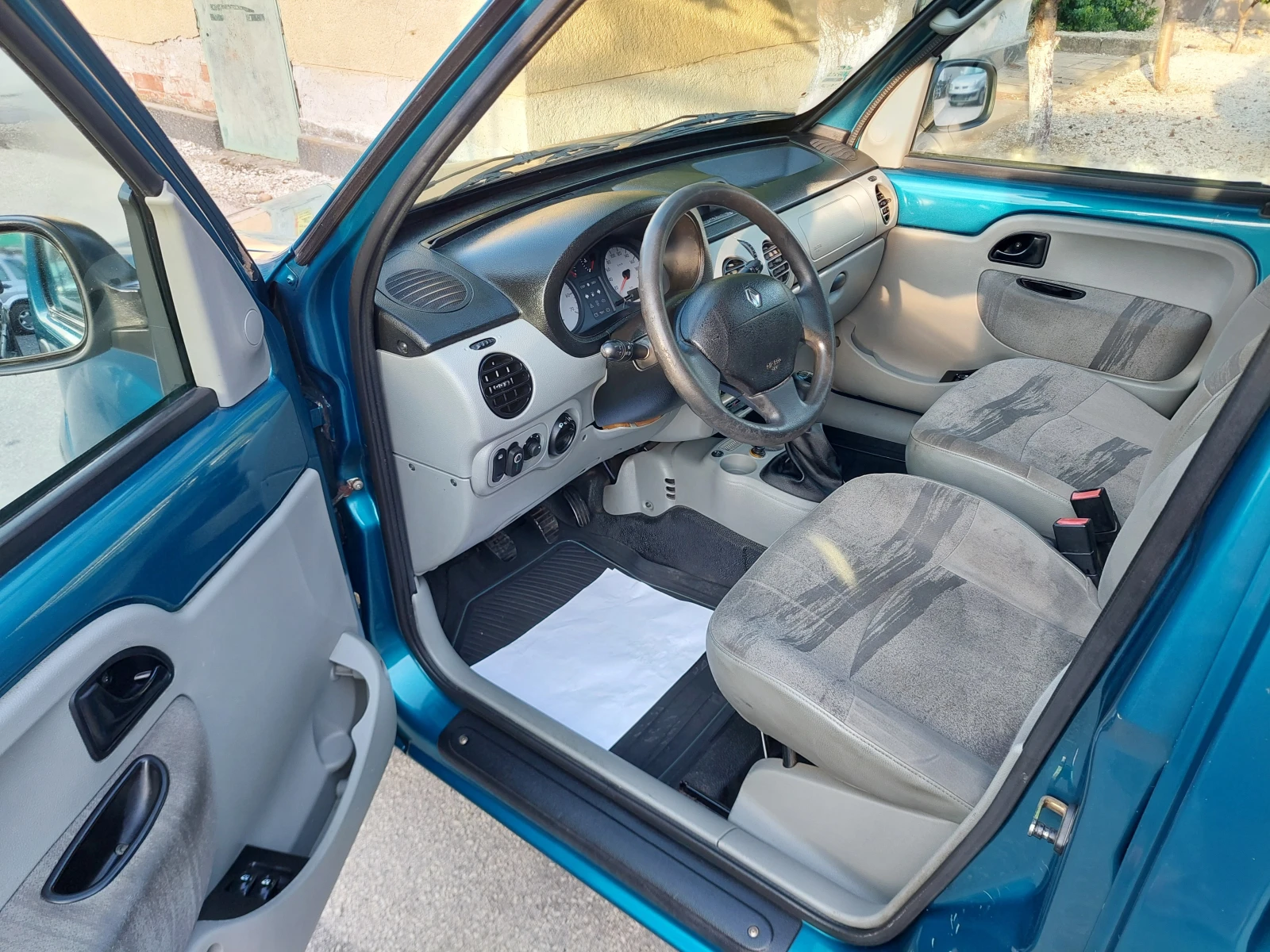 Renault Kangoo 1, 6i--95кс-ГАЗ-БЕНЗИН--ТОП СЪСТОЯНИЕ - изображение 10