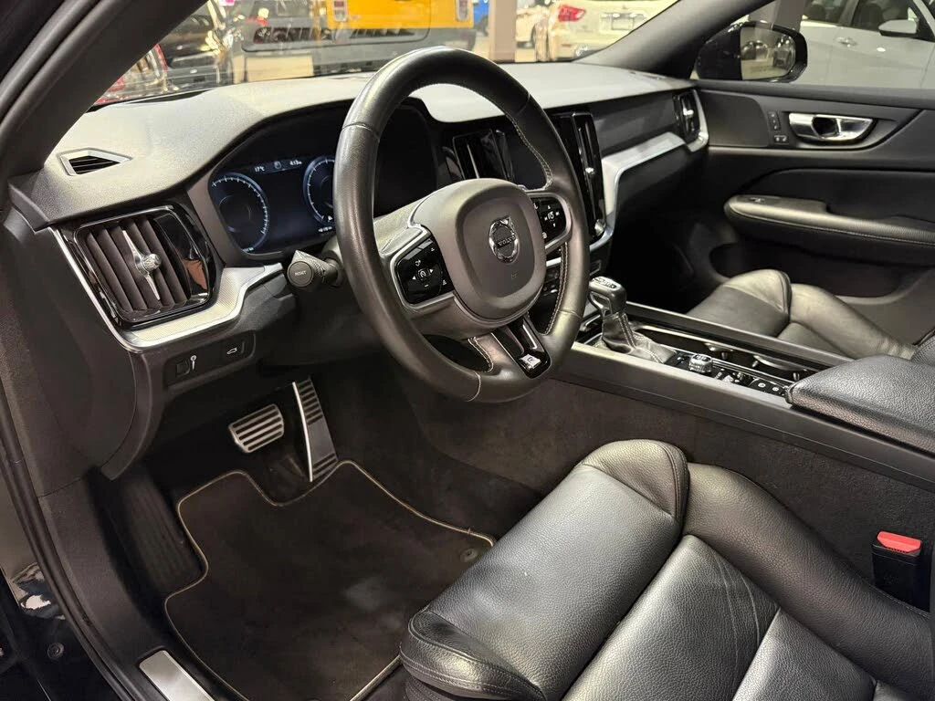 Volvo S60 * АВТО КРЕДИТ* ЦЕНА ДО БГ * СЕРВИЗНА ИСТОРИЯ *  - изображение 8