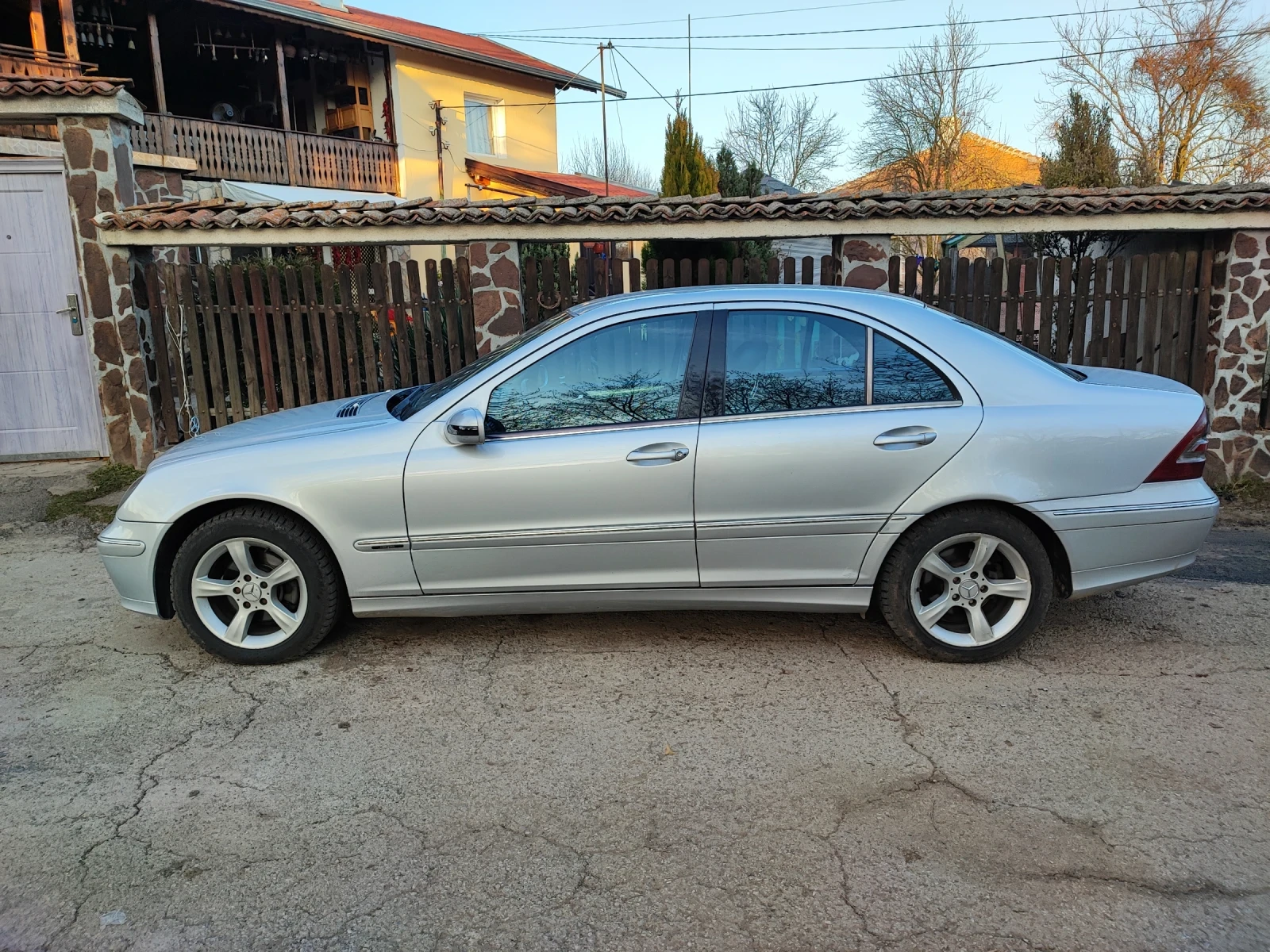 Mercedes-Benz C 220 | Mobile.bg � ����������� 7