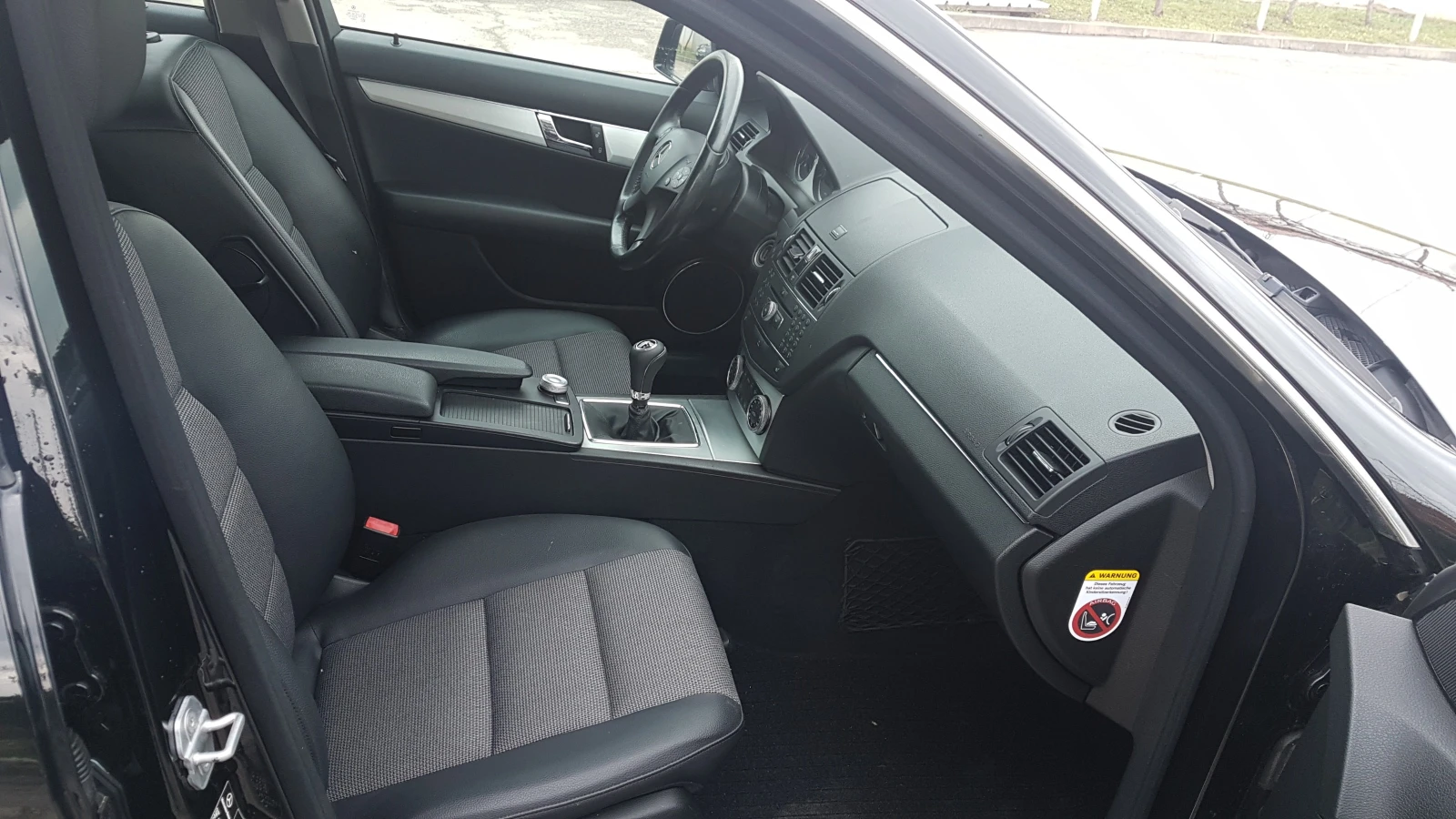 Mercedes-Benz C 220 220 CDI, снимка 9 - Автомобили и джипове - 53973156