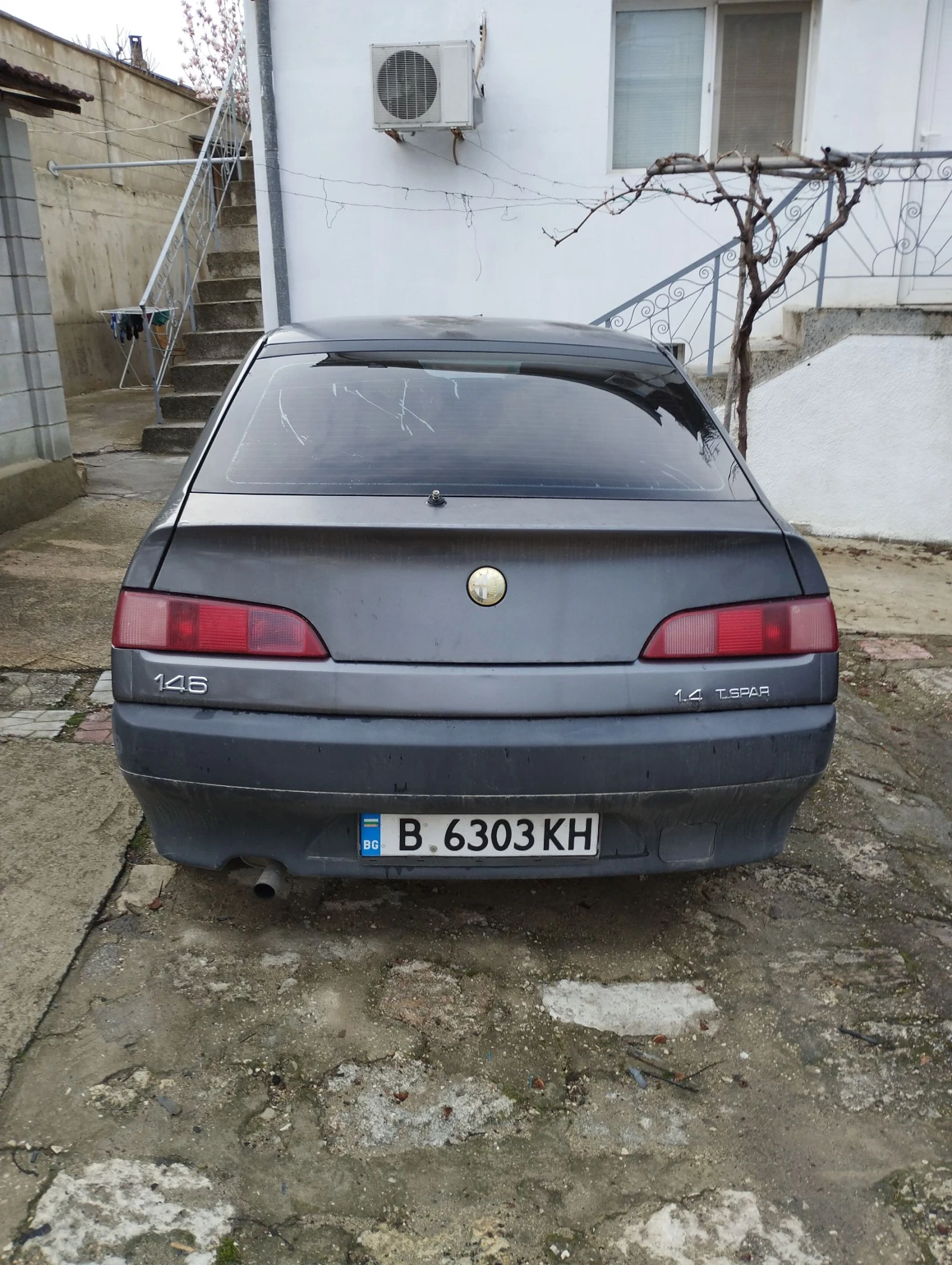Alfa Romeo 146 1.4туинспарк, снимка 4 - Автомобили и джипове - 54031946