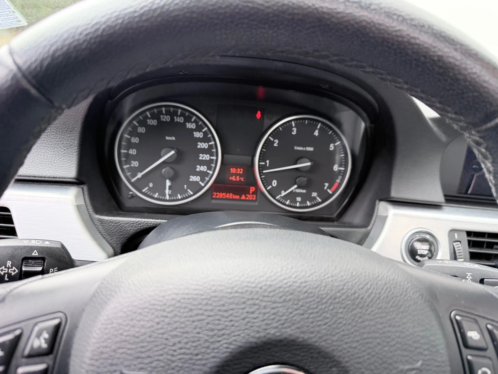 BMW 320, снимка 13 - Автомобили и джипове - 54049204