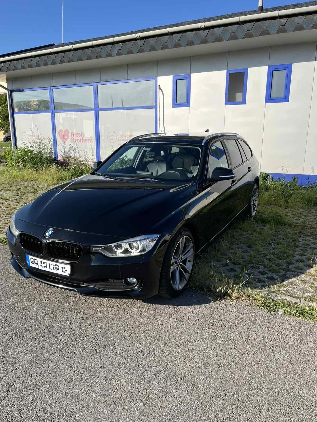 BMW 320, снимка 4 - Автомобили и джипове - 54195558