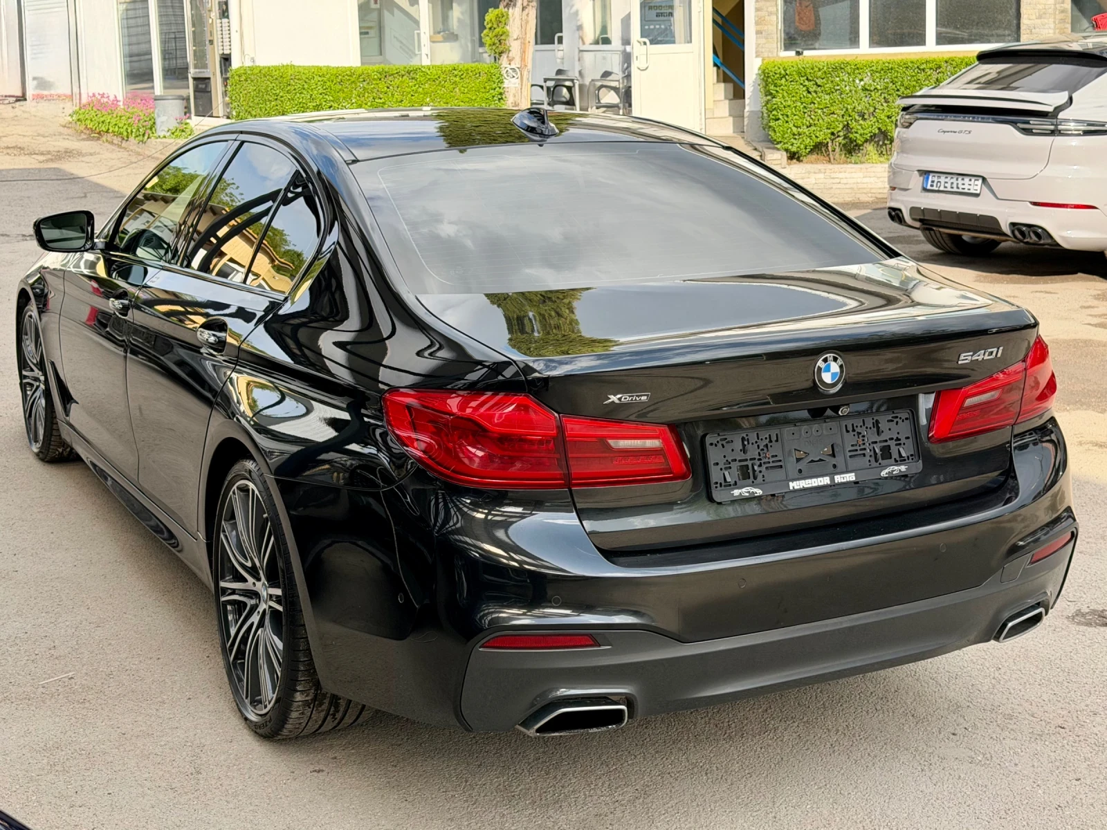 BMW 540 M-pack xDrive, снимка 7 - Автомобили и джипове - 54510776