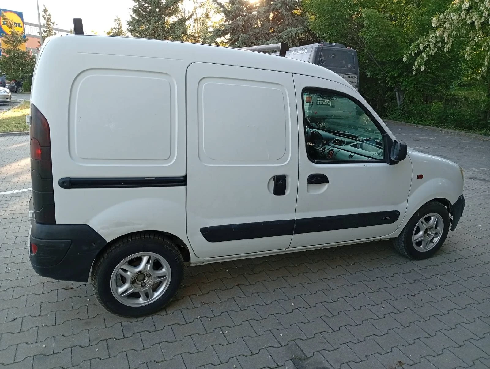 Renault Kangoo 1.9 dizel, снимка 2 - Автомобили и джипове - 54568608