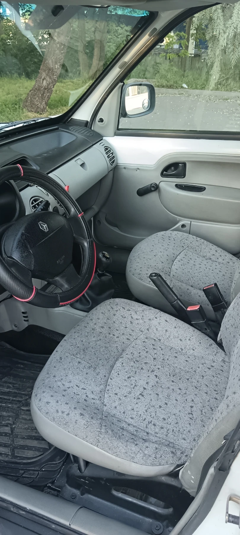Renault Kangoo 1.9 dizel, снимка 7 - Автомобили и джипове - 54568608