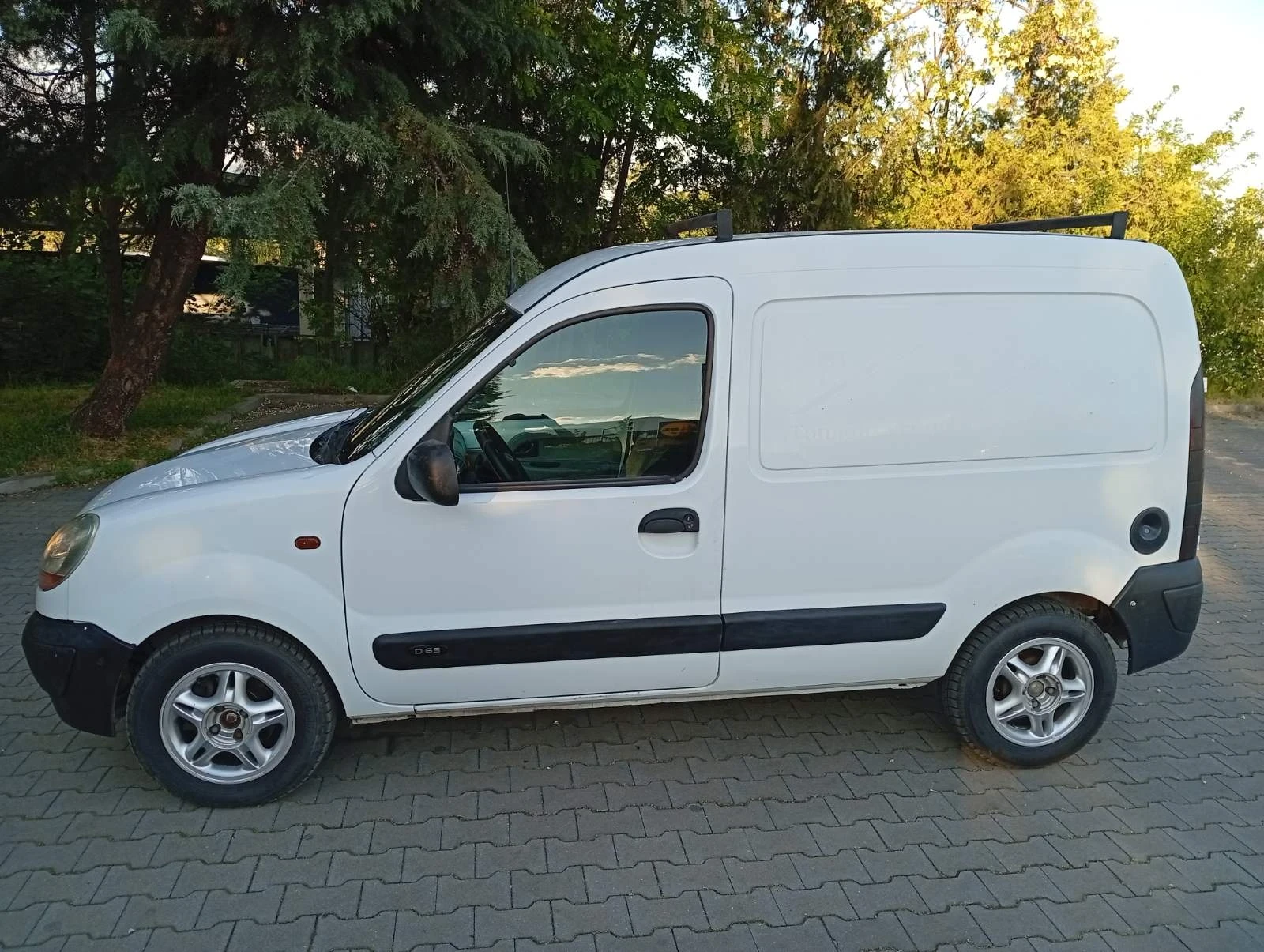 Renault Kangoo 1.9 dizel, снимка 3 - Автомобили и джипове - 54568608