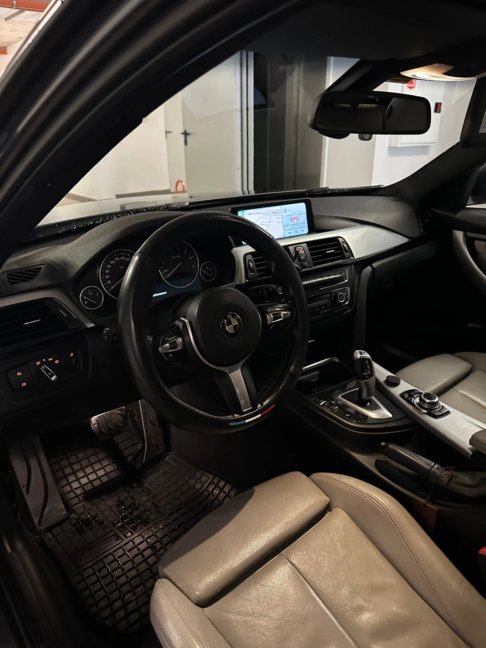 BMW 328 xdrive m performance , снимка 5 - Автомобили и джипове - 54589540