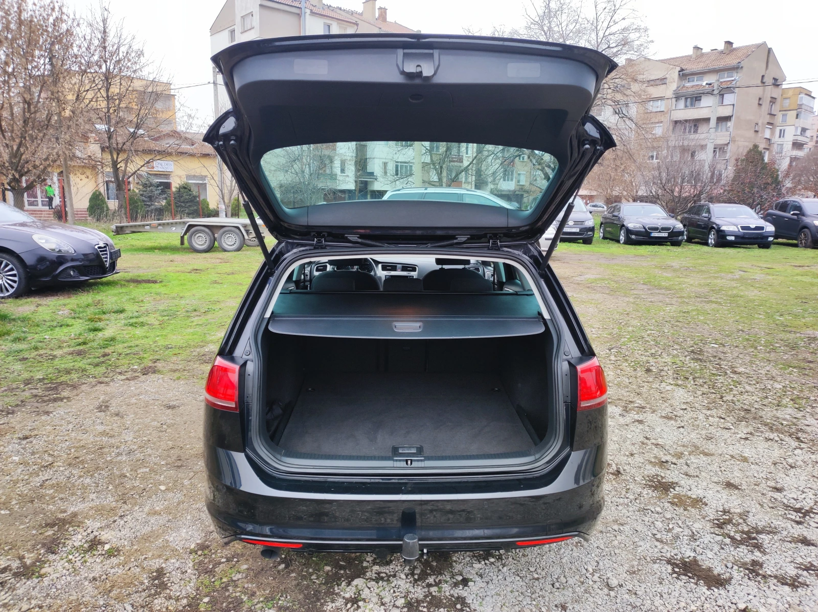 VW Golf 7 1.6TDi 110к.с. Euro6 2016г., снимка 16 - Автомобили и джипове - 54758813