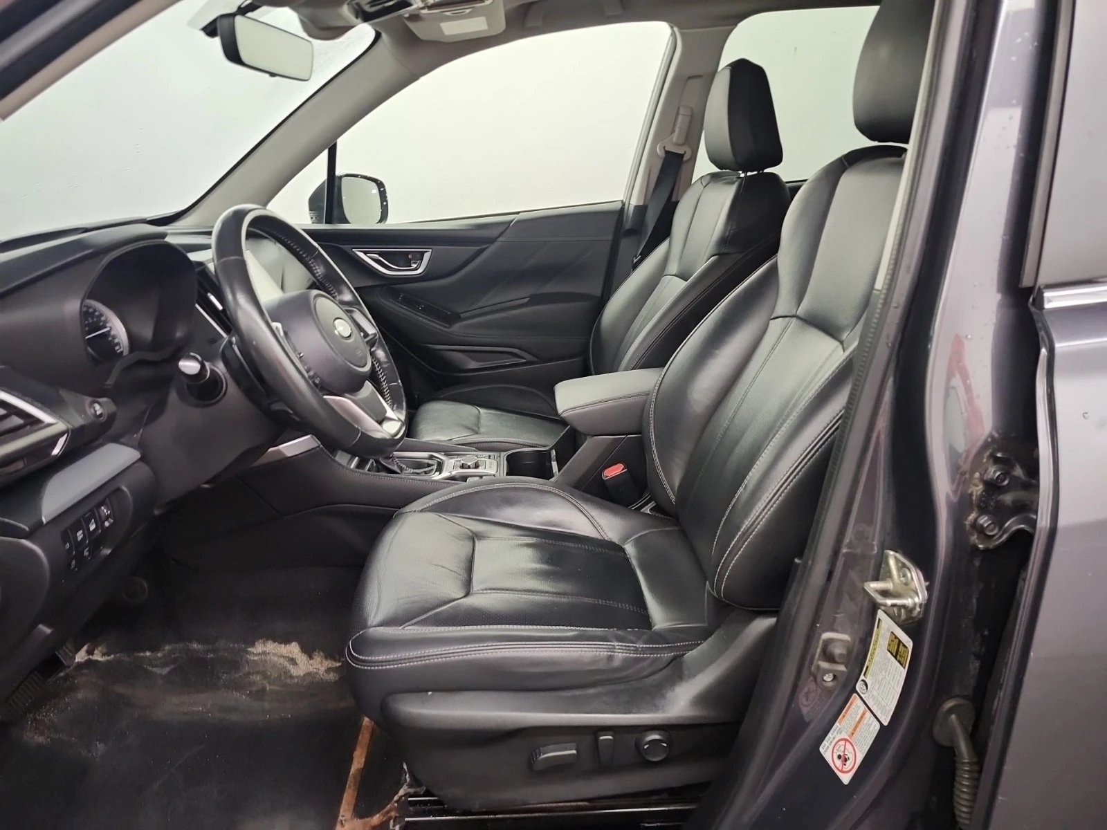 Subaru Forester LIMITED 2.5 * * CARFAX * * АВТО КРЕДИТ * * , снимка 5 - Автомобили и джипове - 55132766