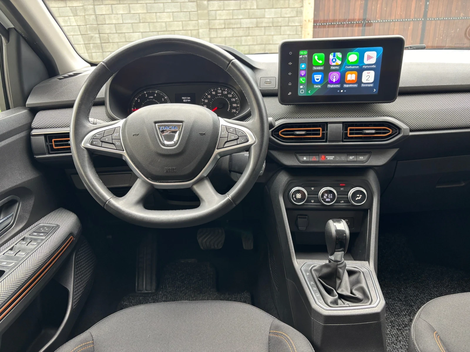 Dacia Sandero 1.0T AVTOMAT STEPWAY SWISS, снимка 11 - Автомобили и джипове - 55135046