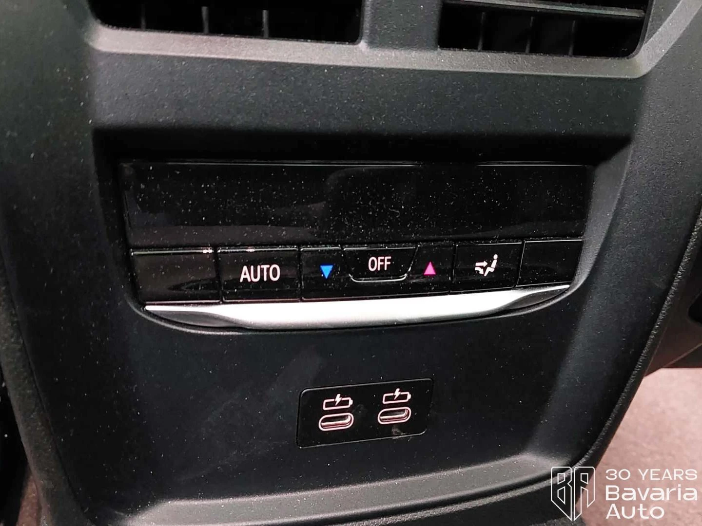 BMW 330 d xDrive M Sport Paket Sportautomatic, снимка 16 - Автомобили и джипове - 55282396