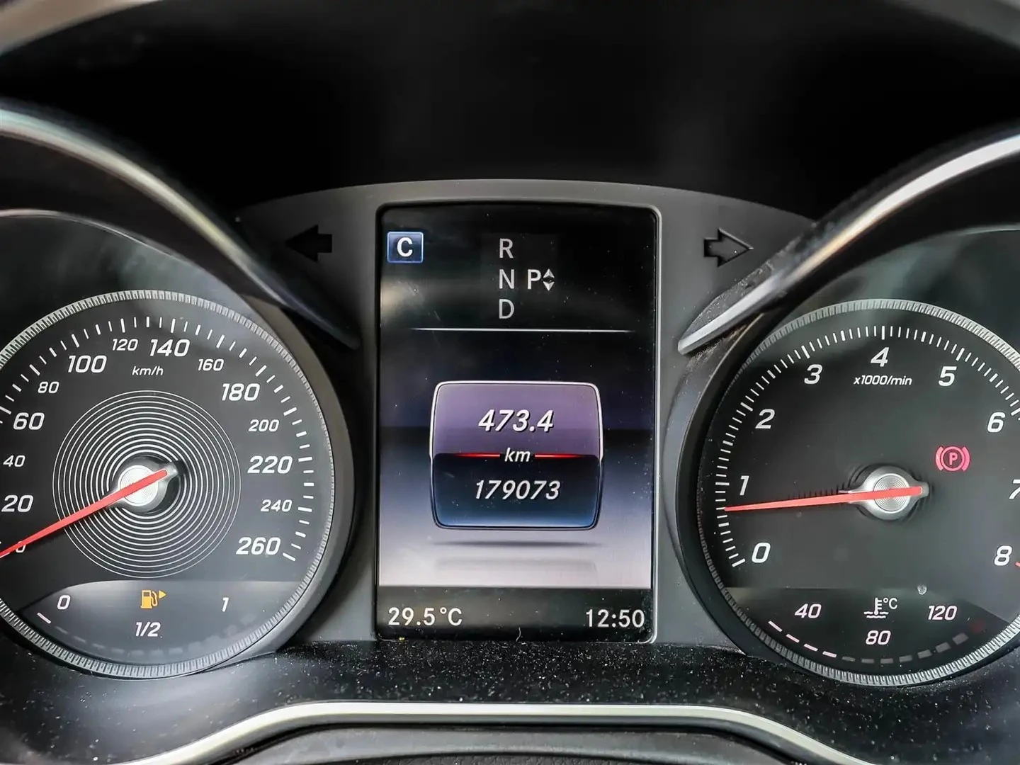 Mercedes-Benz C 300 4matic ЦЕНА ДО БЪЛГАРИЯ РЕГИСТРАЦИЯ & АВТОКРЕДИТ, снимка 11 - Автомобили и джипове - 55327380