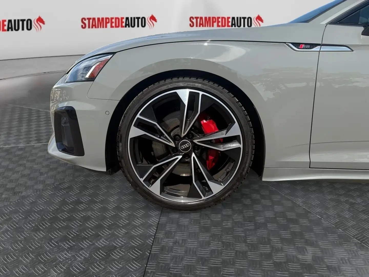 Audi S5 TECHNIK ЦЕНА ДО БЪЛГАРИЯ АВТОКРЕДИТ, снимка 7 - Автомобили и джипове - 55927438